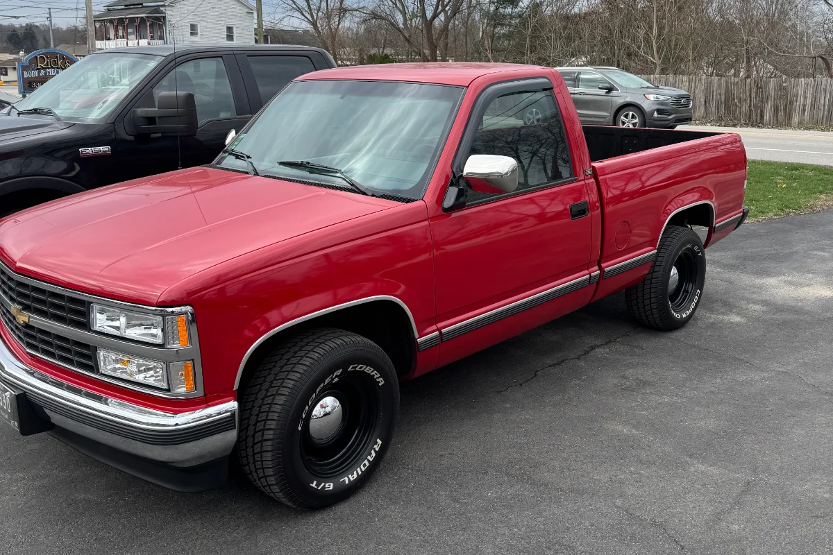 Chevrolet Silverado photo